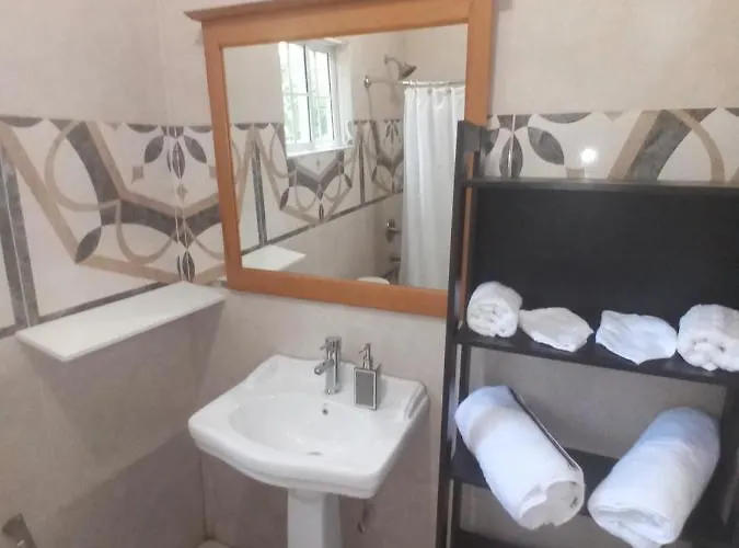 Grace Garden By Eminence Ent Bed & Breakfast 3*