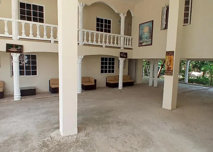 Bed & Breakfast Grace Garden By Eminence Ent Ocho Rios