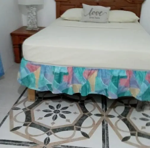 Bed & Breakfast Grace Garden By Eminence Ent 3*